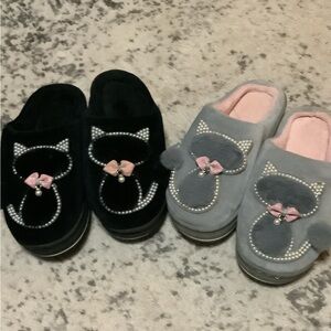 Pearl Black Gray cat platform slippers Lot of 2